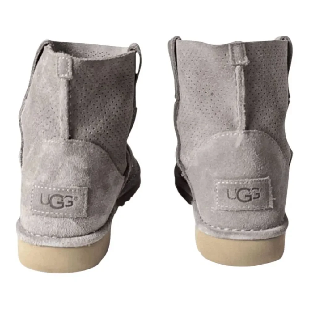 UGG excellent like